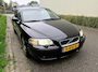 Volvo S60 2.5 R / LEER / CRUISE / NAVI / 300PK / YOUNGTIMER