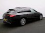 Mercedes-Benz CLA Shooting Brake 200 Business Solution Luxury Trekhaak | Sfeerverlichting | Panorama-Schuif-Kanteldak | Ledkoplampen | Parkeerpakket met achteruitrijcamera | Inclusief 24 maanden Mercedes-Benz Certified garantie voor Europa.