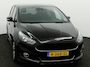 Ford S-Max 1.5 ST-Line 7p. Apple Carplay/Android Auto, Cruise control, Verwarmde voorruit, Parkeersensor voor en achter, Een sportieve en ruime gezinsauto die comfort, dynamiek en praktisch gebruiksgemak moeiteloos combineert. De 1.5 EcoBoost-benzinemotor biedt vlotte prestaties, terwijl de zeven zitplaatsen vo