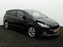 Ford S-Max 1.5 ST-Line 7p. Apple Carplay/Android Auto, Cruise control, Verwarmde voorruit, Parkeersensor voor en achter, Een sportieve en ruime gezinsauto die comfort, dynamiek en praktisch gebruiksgemak moeiteloos combineert. De 1.5 EcoBoost-benzinemotor biedt vlotte prestaties, terwijl de zeven zitplaatsen vo
