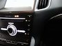 Ford S-Max 1.5 ST-Line 7p. Apple Carplay/Android Auto, Cruise control, Verwarmde voorruit, Parkeersensor voor en achter, Een sportieve en ruime gezinsauto die comfort, dynamiek en praktisch gebruiksgemak moeiteloos combineert. De 1.5 EcoBoost-benzinemotor biedt vlotte prestaties, terwijl de zeven zitplaatsen vo