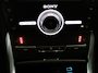 Ford S-Max 1.5 ST-Line 7p. Apple Carplay/Android Auto, Cruise control, Verwarmde voorruit, Parkeersensor voor en achter, Een sportieve en ruime gezinsauto die comfort, dynamiek en praktisch gebruiksgemak moeiteloos combineert. De 1.5 EcoBoost-benzinemotor biedt vlotte prestaties, terwijl de zeven zitplaatsen vo