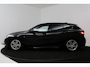 BMW 1-Serie 118i Executive Edition (CAMERA, SFEERVERLICHTING, NAVIGATIE CARPLAY, DIGITALE COCKPIT)
