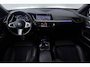 BMW 1-Serie 118i Executive Edition (CAMERA, SFEERVERLICHTING, NAVIGATIE CARPLAY, DIGITALE COCKPIT)