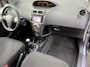 Toyota Yaris 1.3 VVTi Aspiration | 5 deurs | Climate control | Trekhaak | Dealer onderhouden|