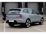 Volvo EX90 Twin Motor Performance Ultra 111 kWh | Demo Deal | Actieve Luchtvering Met FOUR-C | Panoramadak | Premium audio by Bowers & Wilkins | Verwarmbare voorstoelen, achterbank, stuurwiel | Rondom zichtcamera | Head-up Display | LiDAR | Gelamineerde Zijruiten | 22 inch Lichtmetalen Velgen
