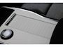 Volvo EX90 Twin Motor Performance Ultra 111 kWh | Demo Deal | Actieve Luchtvering Met FOUR-C | Panoramadak | Premium audio by Bowers & Wilkins | Verwarmbare voorstoelen, achterbank, stuurwiel | Rondom zichtcamera | Head-up Display | LiDAR | Gelamineerde Zijruiten | 22 inch Lichtmetalen Velgen