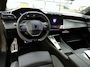 Peugeot 308 1.6 Plug-in Hybrid 195pk GT | Panorama/schuifdak | Luxe stoelen | Focal | Navigatie | Camera | NL auto | 5.500km |