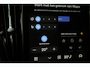 Volvo XC60 T6 Plug-in hybrid AWD Ultra Black Edition | Head-up display | Adaptive Cruise & Pilot Assist | Luchtvering | Panoramisch Schuif-/Kanteldak | 360-Camera | Harman Kardon Premium Audio | Draadloze Telefoonlader