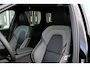 Volvo XC60 T6 Plug-in hybrid AWD Ultra Black Edition | Head-up display | Adaptive Cruise & Pilot Assist | Luchtvering | Panoramisch Schuif-/Kanteldak | 360-Camera | Harman Kardon Premium Audio | Draadloze Telefoonlader