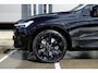 Volvo XC60 T6 Plug-in hybrid AWD Ultra Black Edition | Head-up display | Adaptive Cruise & Pilot Assist | Luchtvering | Panoramisch Schuif-/Kanteldak | 360-Camera | Harman Kardon Premium Audio | Draadloze Telefoonlader