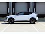 Volvo EX30 Cross Country Twin Motor Performance Ultra 69 kWh | DEMO DEAL | 360º camera | Panorama Dak | 22KW Boordlader | Elektrisch Verstelbare Voorstoelen | Audio by Harman Kardon | Keyless Entry | Extra Getint Glas Achter