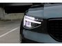 Volvo XC40 B4 Plus Dark | DEMO DEAL | Panoramadak | Elektrisch Verstelbare Voorstoelen | Getint Glas Achter | Keyless | Elektrische Achterklep | Premium audio by Harman Kardon | Stoelverwarming | Stuurverwarming | Volvo UX Infotainment | Adaptieve Cruise Control | Pilot Assist | BLIS
