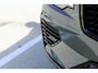 Volvo V60 T6 Plug-in hybrid AWD Plus Dark | Head-up Display | Panoramadak | 360 Graden Camera | 19-Inch Lichtmetalen Velgen | Getint Glas Achter | Nappa Leder/Open Grid Textiel Bekleding| Adaptieve Cruise Control | Pilot Assist | Keyless Entry | Elektrische Achterklep | Stuurverwarming | Stoelverwarming Voor en Achter