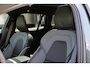 Volvo V60 T6 Plug-in hybrid AWD Plus Dark | Head-up Display | Panoramadak | 360 Graden Camera | 19-Inch Lichtmetalen Velgen | Getint Glas Achter | Nappa Leder/Open Grid Textiel Bekleding| Adaptieve Cruise Control | Pilot Assist | Keyless Entry | Elektrische Achterklep | Stuurverwarming | Stoelverwarming Voor en Achter