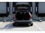 Volvo V60 T6 Plug-in hybrid AWD Plus Dark | Head-up Display | Panoramadak | 360 Graden Camera | 19-Inch Lichtmetalen Velgen | Getint Glas Achter | Nappa Leder/Open Grid Textiel Bekleding| Adaptieve Cruise Control | Pilot Assist | Keyless Entry | Elektrische Achterklep | Stuurverwarming | Stoelverwarming Voor en Achter