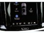 Volvo V60 T6 Plug-in hybrid AWD Plus Dark | Head-up Display | Panoramadak | 360 Graden Camera | 19-Inch Lichtmetalen Velgen | Getint Glas Achter | Nappa Leder/Open Grid Textiel Bekleding| Adaptieve Cruise Control | Pilot Assist | Keyless Entry | Elektrische Achterklep | Stuurverwarming | Stoelverwarming Voor en Achter