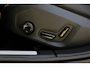 Volvo V60 T6 Plug-in hybrid AWD Plus Dark | Head-up Display | Panoramadak | 360 Graden Camera | 19-Inch Lichtmetalen Velgen | Getint Glas Achter | Nappa Leder/Open Grid Textiel Bekleding| Adaptieve Cruise Control | Pilot Assist | Keyless Entry | Elektrische Achterklep | Stuurverwarming | Stoelverwarming Voor en Achter