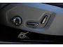 Volvo XC60 T6 Plug-in hybrid AWD Plus Dark | Panoramadak | Trekhaak | 360 graden camera | Verwarmbare voorstoelen en achterbank | Premium audio by Harman Kardon | Head-up display |