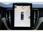 Volvo XC60 T6 Plug-in hybrid AWD Plus Dark | Panoramadak | Trekhaak | 360 graden camera | Verwarmbare voorstoelen en achterbank | Premium audio by Harman Kardon | Head-up display |