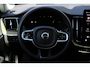 Volvo XC60 T6 Plug-in hybrid AWD Plus Dark | Panoramadak | Trekhaak | 360 graden camera | Verwarmbare voorstoelen en achterbank | Premium audio by Harman Kardon | Head-up display |