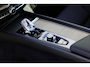 Volvo XC60 T6 Plug-in hybrid AWD Plus Dark | Panoramadak | Trekhaak | 360 graden camera | Verwarmbare voorstoelen en achterbank | Premium audio by Harman Kardon | Head-up display |