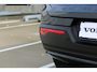 Volvo XC40 B4 Plus Black Edition | Verwarmbare voorstoelen | Verwarmbaar stuurwiel | Premium audio by Harman Kardon | Panoramadak | Rondom zichtcamera | Verwarmbare voorruit | 20 inch Lichtmetalen velgen | Alarmklasse 3
