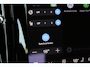 Volvo XC40 B4 Plus Dark | Trekhaak | Verwarmbare voorstoelen en stuurwiel | Premium audio by Harman Kardon | Adaptieve cruise control | Verwarmbare voorruit | Keyless | Elektrische achterklep | Apple carplay/Android auto