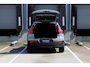 Volvo XC40 B4 Plus Dark | Trekhaak | Verwarmbare voorstoelen en stuurwiel | Premium audio by Harman Kardon | Adaptieve cruise control | Verwarmbare voorruit | Keyless | Elektrische achterklep | Apple carplay/Android auto