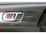 Volvo XC40 T4 Recharge Inscription | Premium audio by Harman Kardon | Adaptieve cruise control | Elektrische voorstoelen | Verwarmbare voorruit | Draadloze telefoonlader  | Extra getint glas achter |