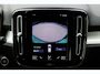 Volvo XC40 T4 Recharge Inscription | Premium audio by Harman Kardon | Adaptieve cruise control | Elektrische voorstoelen | Verwarmbare voorruit | Draadloze telefoonlader  | Extra getint glas achter |