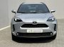 Toyota Yaris Cross 1.5 Hybrid 115 Dynamic / Dealer Onderhouden / Stoel & Stuurverwarming / Tot 10 Jaar Garantie / Apple Carplay & Android / Voorruitverwarming / Climate Control /