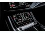 Audi Q8 60 TFSI e 490pk quattro Competition | Audi Exclusive | Advanced onderstel | Carbon Stylepakket | Stoelventilatie + massagefunctie | Uitgebreid lederpakket | Carbon | Head up | B&O | Servosluiting