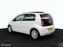 Volkswagen Up! 1.0 high up! BlueMotion | Vol in Opties | schuif \ kanteldak | Fender audio | Navi | Stoelverwarming | Km stand aantoonbaar | Parkeersensoren | DEALER-STAAT