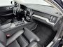 Volvo V60 T6 AWD Inscription | 18" | Trekhaak | BLIS | Keyless | Parkeercamera | Stoel/Stuur/Achterbankverwarming | Parkeerverwarming