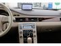 Volvo XC70 3.2 Momentum 2e EIG_NAVI_KEYLESS_PANO_PDC V+A_NAP.
