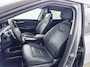 Kia EV6 Plus 77.4 kWh | 19" Allseason | Trekhaak | Geventileerd Leder | Meridian Audio | Adaptieve Cruise | BLIS | Parkeercamera | Warmtepomp