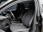 Peugeot 208 1.2 PureTech Allure Sport (APPLE CARPLAY,NAVI,CAMERA,360 VIEW,CLIMATE,CRUISE,GETINT,LED,SPORTSTOELEN,LM VELGEN)
