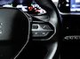 Peugeot 208 1.2 PureTech Allure Sport (APPLE CARPLAY,NAVI,CAMERA,360 VIEW,CLIMATE,CRUISE,GETINT,LED,SPORTSTOELEN,LM VELGEN)