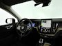 Volvo XC60 T6 Plug-in hybrid AWD Ultra Dark | Panoramadak | 360° camera | Head-up display | Luchtvering | Harman Kardon | Stoel- en stuurverwarming | Trekhaak