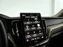 Volvo XC60 T6 Plug-in hybrid AWD Ultra Dark | Panoramadak | 360° camera | Head-up display | Luchtvering | Harman Kardon | Stoel- en stuurverwarming | Trekhaak