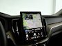 Volvo XC60 T6 Plug-in hybrid AWD Ultra Dark | Panoramadak | 360° camera | Head-up display | Luchtvering | Harman Kardon | Stoel- en stuurverwarming | Trekhaak