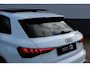 Audi A3 Sportback 45 TFSI e 3x S-Line Competition | Panoramadak | B&O | Sfeerverlichting | Camera | Black optik | Adaptive cruise