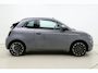 Fiat 500C La Prima 42 kWh | SOH 91% | Climate Control | Navigatie | Stoelverwarming | Camera | Parkeersensoren | 17" lichtmetalen velgen
