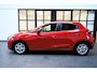 Mazda 2 Skyactiv-G 90 5MT Intro Edition *Trekhaak* *Dealeronderhouden* *All-in prijs*