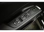 Volkswagen T-Roc 1.5 eTsi R-Line First Edition l Elektr. Trekhaak l IQ Light l ELektr. Klep l Led PLUS l Digital PRO l 19" Velgen l R-Line interieur l