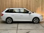 Skoda Fabia Combi 1.0 TSI Business Edition Apple CarPlay/Android Auto Full-link | Airconditioning | Cruise control | DAB ontvanger | Navigatiesysteem | Parkeersensoren achter | Trekhaak