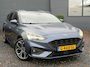 Ford Focus Wagon 1.0 EcoBoost ST Line Business ✓2e Eigenaar✓Carplay✓Trekhaak✓Camera✓Keyless✓Stoelverw✓Clima✓Cruise✓Dealer Onderhouden✓Recent beurt gehad✓PDc V+A✓6 Bak✓125pk✓Lm velgen✓Bj 11-2019✓N.A.P✓Apk tot 01-2029