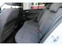 Volkswagen Golf 1.5 eTSI, Camera, Ambiant verlichting Carplay, Stoel en Stuurverw., Adaptive cruise, Rijklaarprijs incl. garantie.