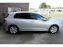 Volkswagen Golf 1.5 eTSI, Camera, Ambiant verlichting Carplay, Stoel en Stuurverw., Adaptive cruise, Rijklaarprijs incl. garantie.